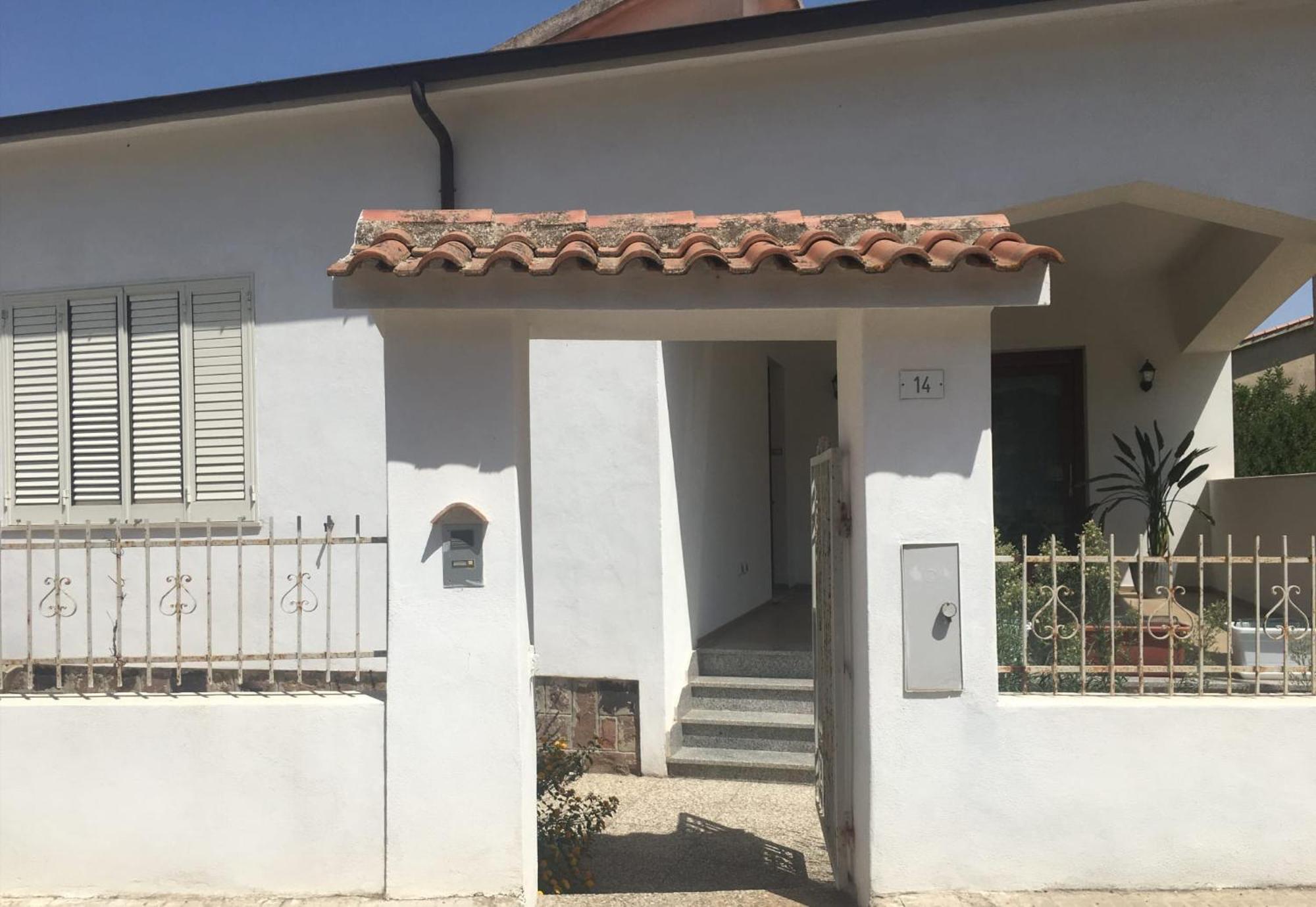 Bed and Breakfast A Casa Di Zia Oschiri Exterior foto